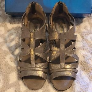 Easy Street Amaze Sandal